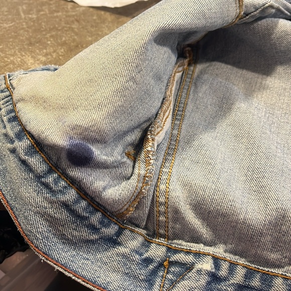 Levi Strauss signature destroyed denim vest. Size M - Picture 10 of 14